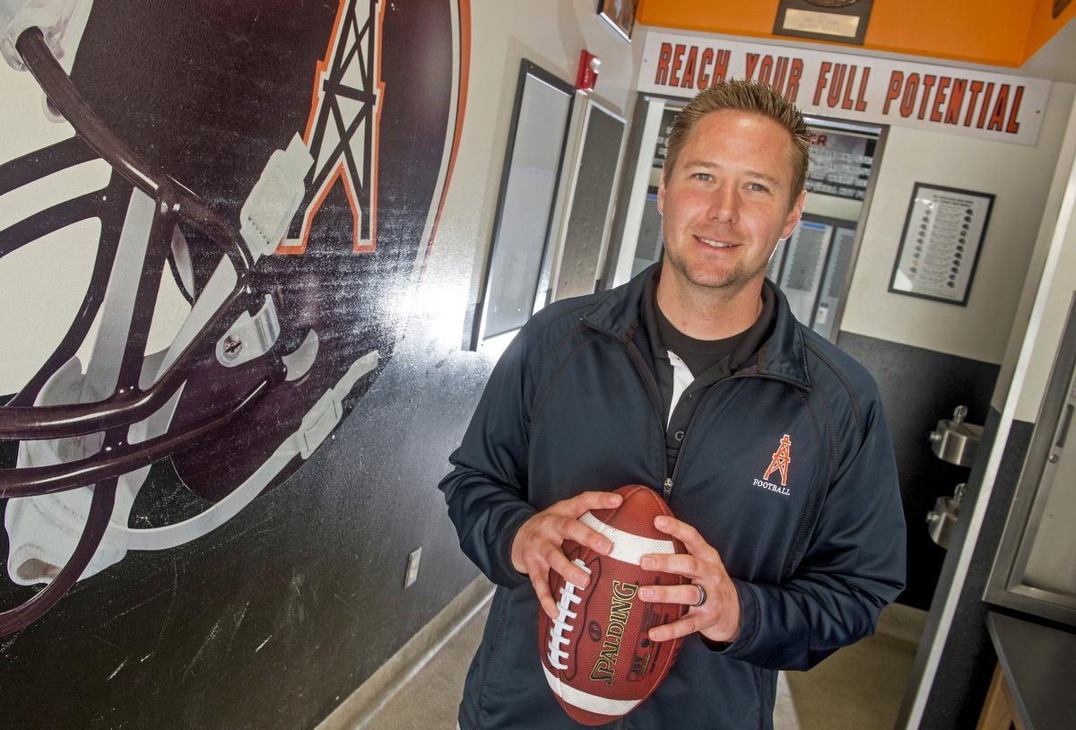 LINK: New Huntington Beach High coach is a familiar face