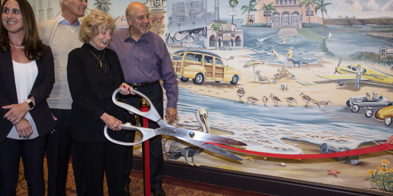 Huntington Beach Academy for the Performing Arts unveils mural to celebrate 25th Anniversary