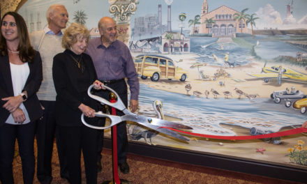 Huntington Beach Academy for the Performing Arts unveils mural to celebrate 25th Anniversary